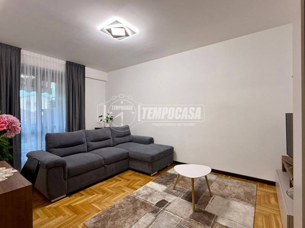 appartamento in vendita a Merate in zona Sartirana