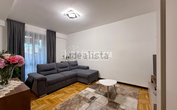 appartamento in vendita a Merate in zona Sartirana