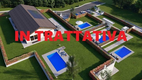 casa indipendente in vendita a Merate in zona Cassina Fra Martino