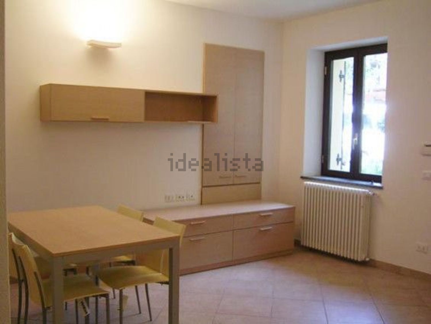 appartamento in vendita a Merate in zona Sartirana