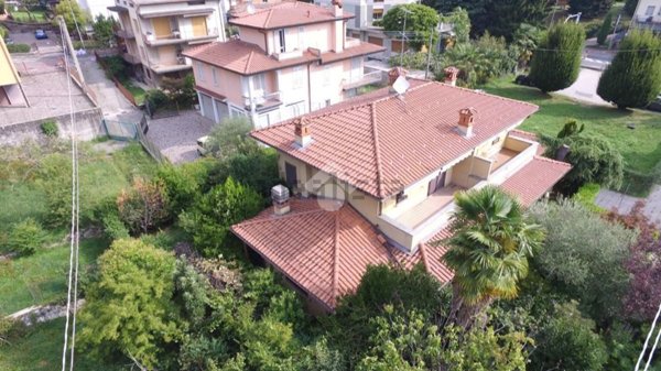 appartamento in vendita a Merate