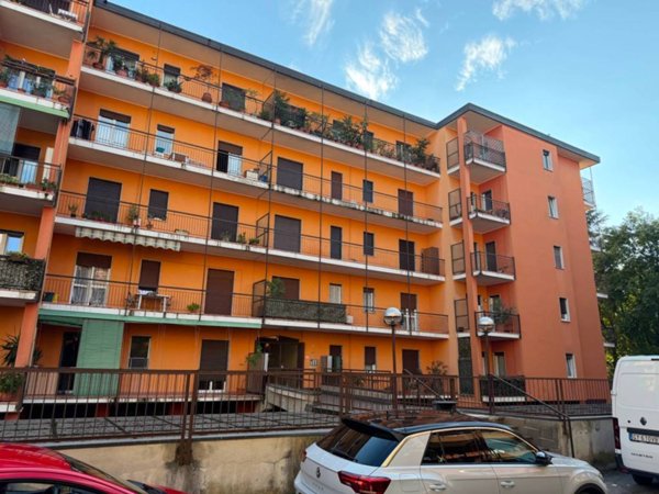 appartamento in vendita a Merate in zona Sartirana