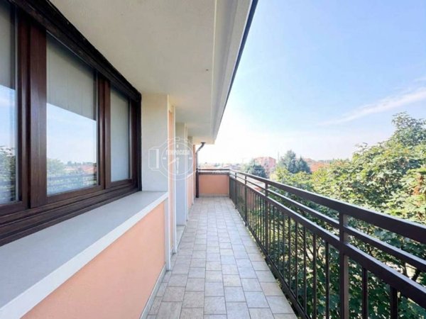 appartamento in vendita a Merate in zona Sartirana
