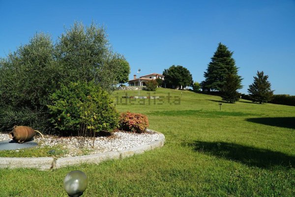casa indipendente in vendita a Missaglia