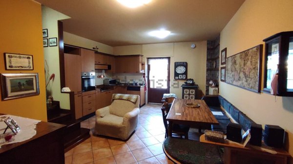 appartamento in vendita a Missaglia in zona Maresso