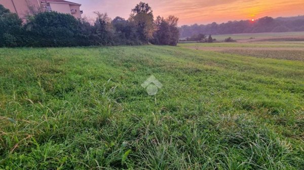 terreno edificabile in vendita a Missaglia in zona Maresso