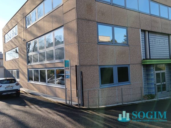 locale commerciale in vendita a Missaglia