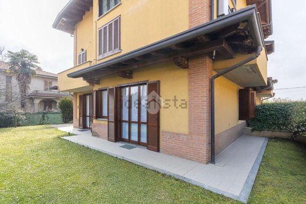 appartamento in vendita a Missaglia