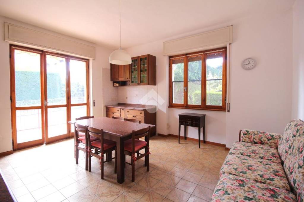 appartamento in vendita a Missaglia in zona Maresso
