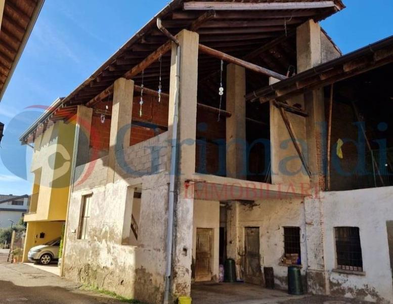 casa indipendente in vendita a Missaglia in zona Maresso