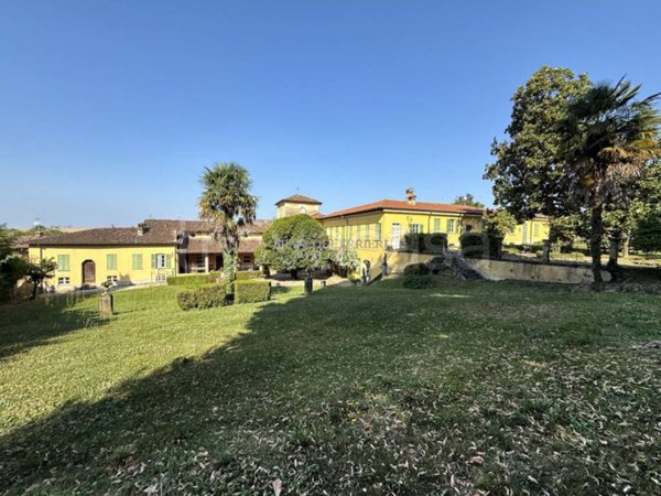 villa in vendita a Missaglia in zona Lomaniga