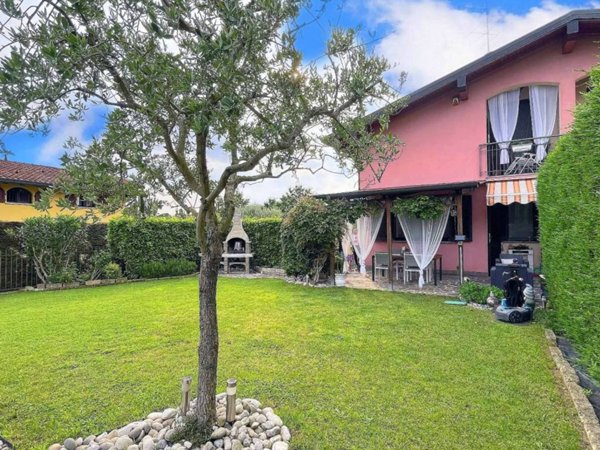 casa indipendente in vendita a Missaglia