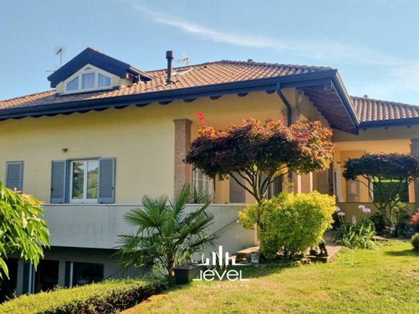 casa indipendente in vendita a Missaglia