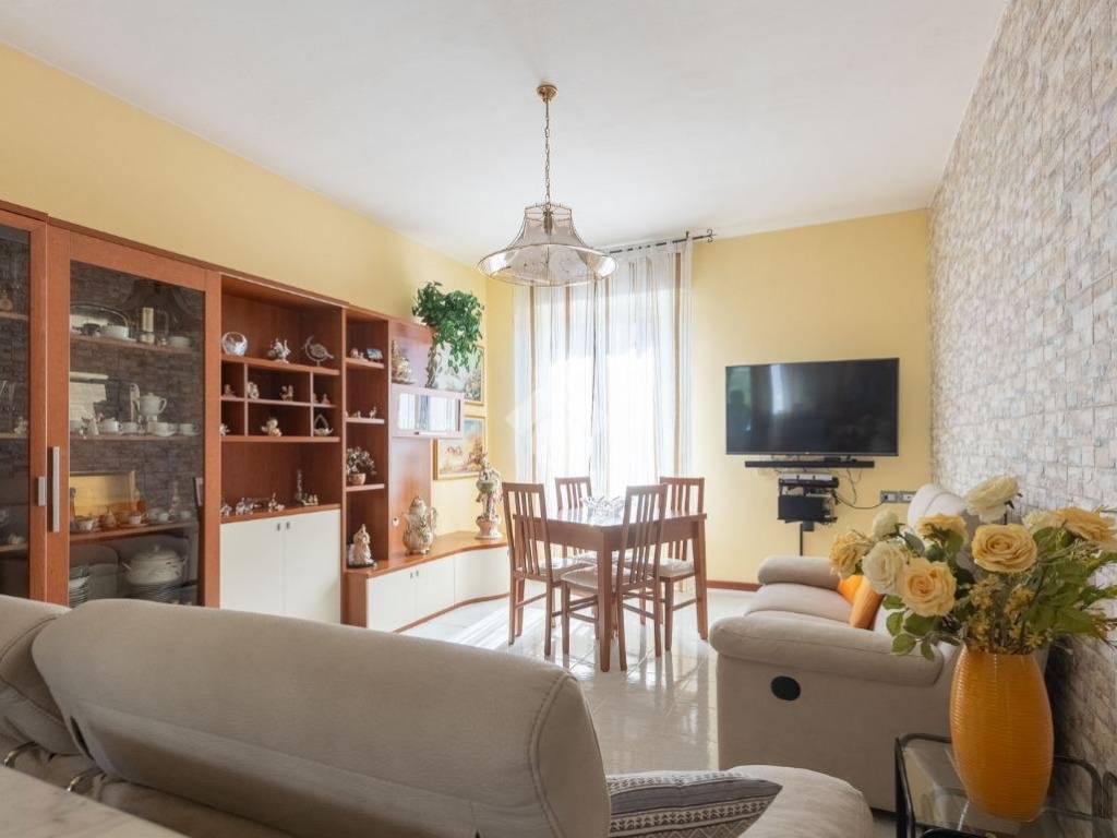appartamento in vendita a Missaglia in zona Maresso