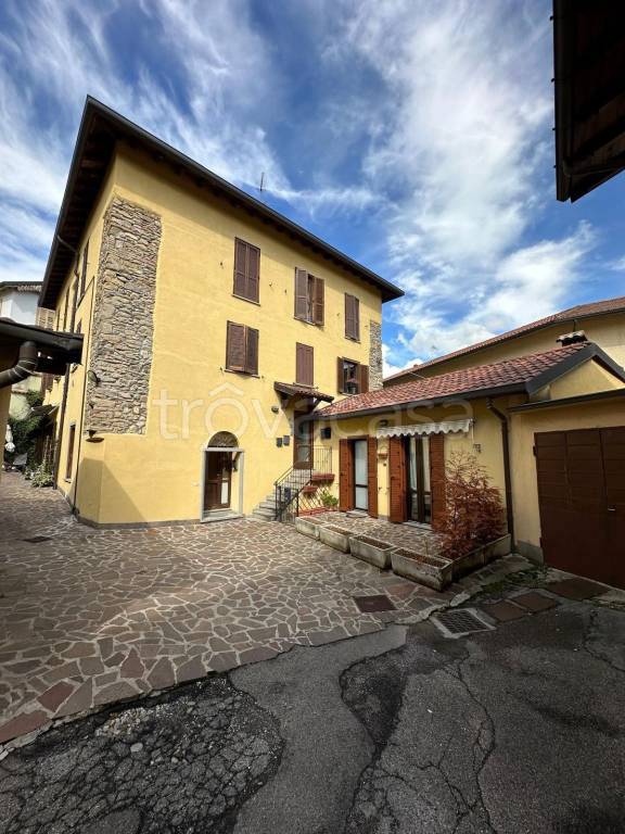 appartamento in vendita a Missaglia