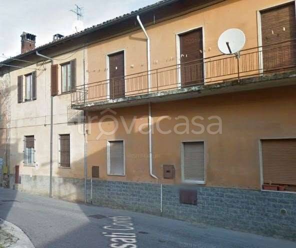 appartamento in vendita a Missaglia in zona Maresso