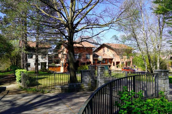 casa indipendente in vendita a Missaglia