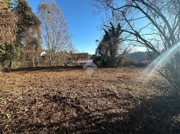terreno edificabile in vendita a Missaglia in zona Lomaniga