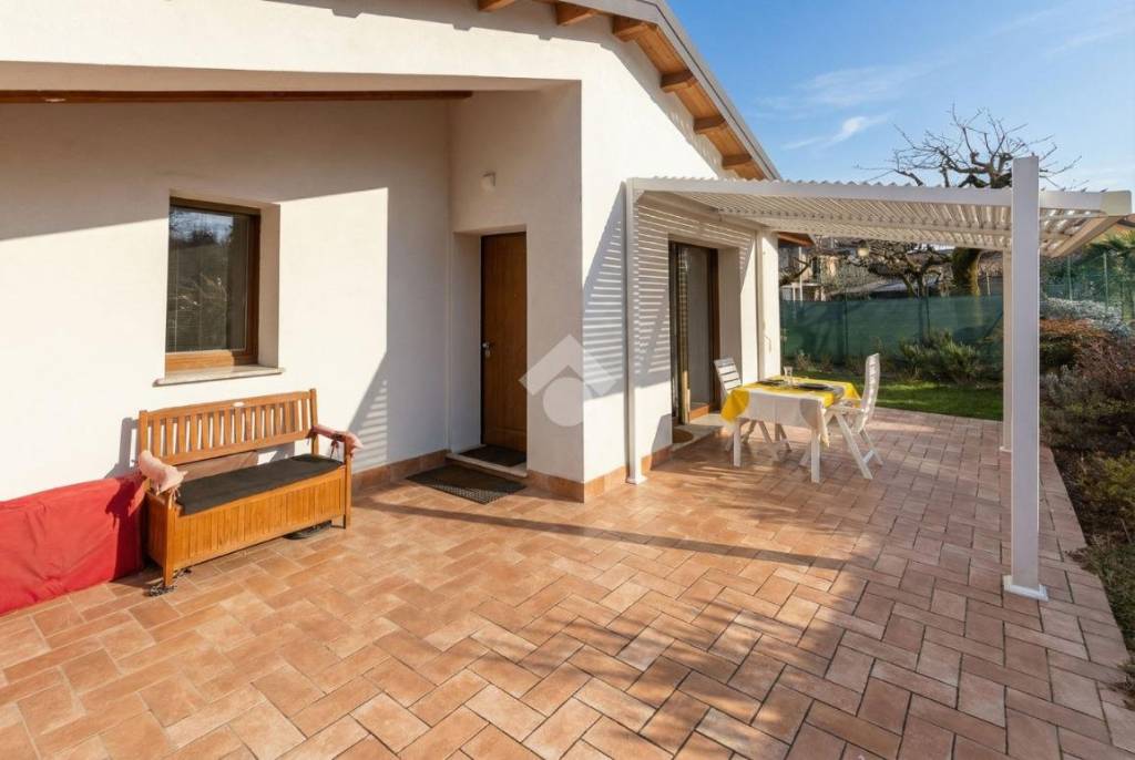 casa indipendente in vendita a Missaglia in zona Lomaniga