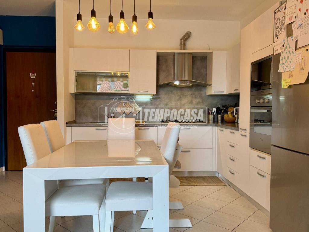 appartamento in vendita a Missaglia in zona Lomaniga