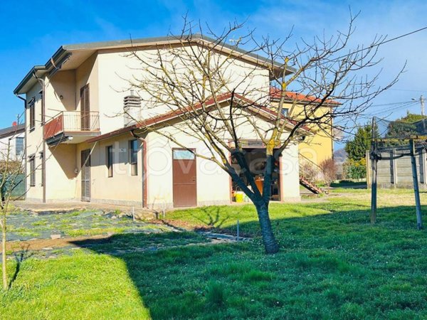 casa indipendente in vendita a Missaglia