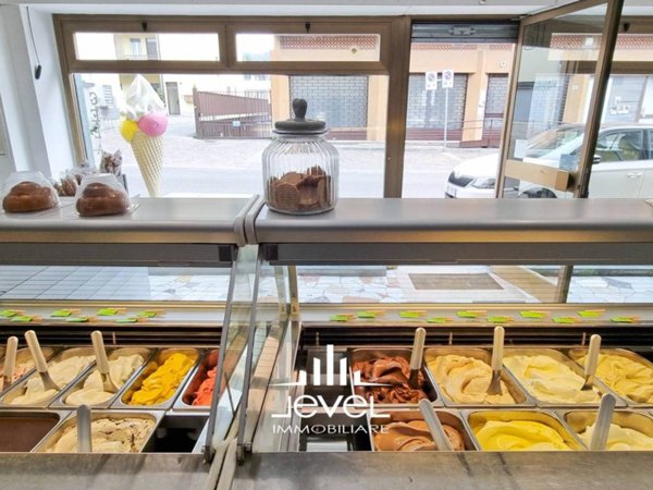 negozio in vendita a Missaglia