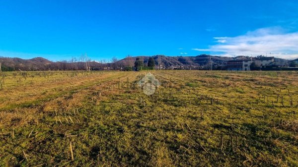 terreno edificabile in vendita a Missaglia