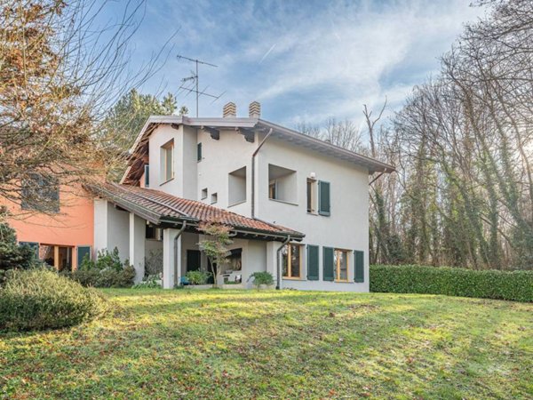 casa indipendente in vendita a Missaglia