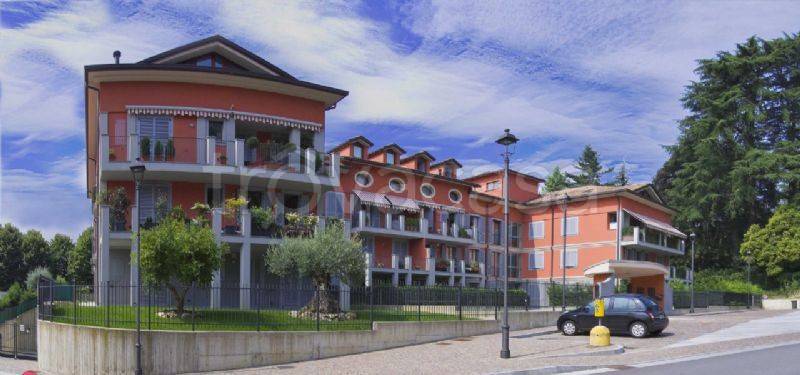 appartamento in vendita a Missaglia in zona Lomaniga
