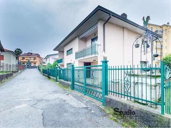 casa indipendente in vendita a Missaglia in zona Maresso
