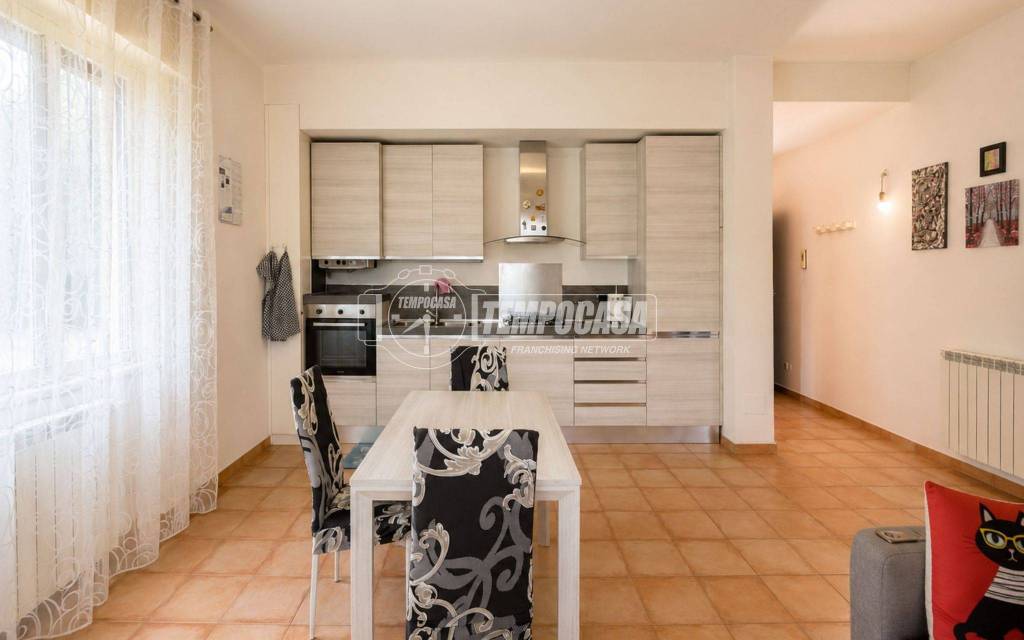 appartamento in vendita a Missaglia in zona Lomaniga