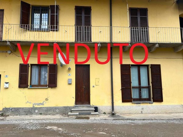 appartamento in vendita a Missaglia in zona Maresso