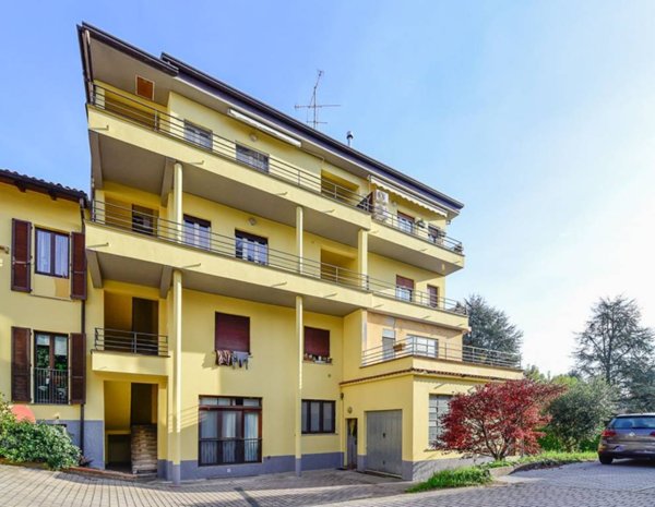 appartamento in vendita a Missaglia in zona Lomaniga