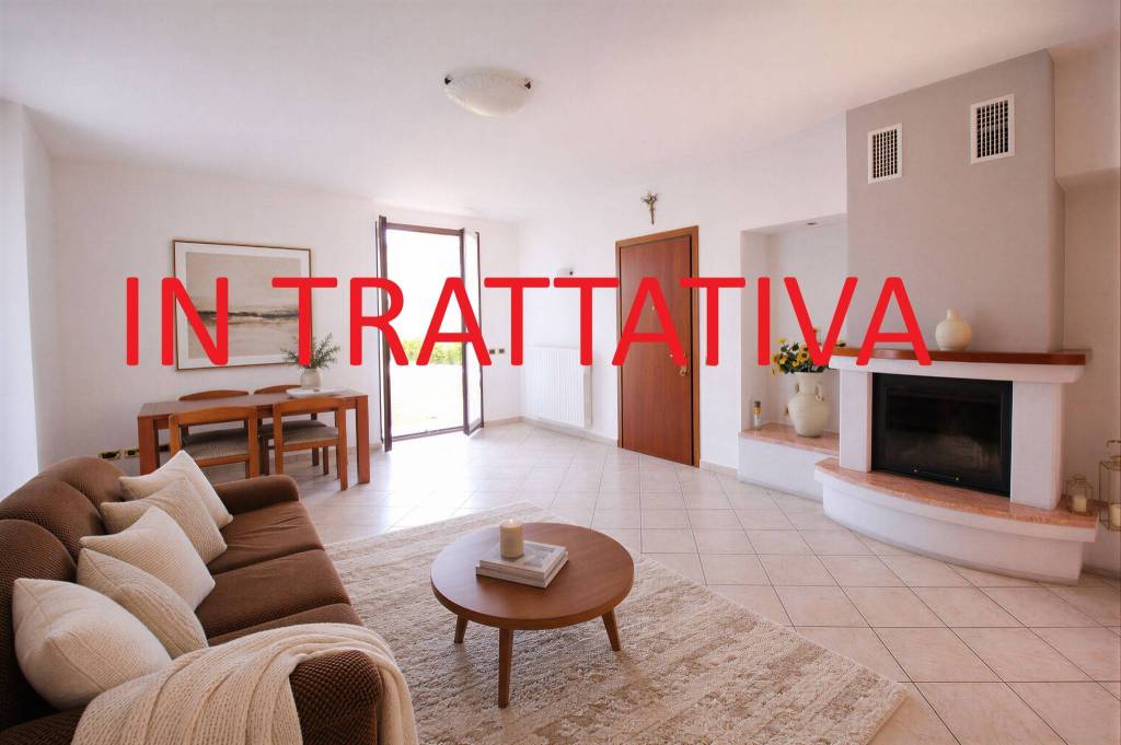 appartamento in vendita a Missaglia in zona Lomaniga