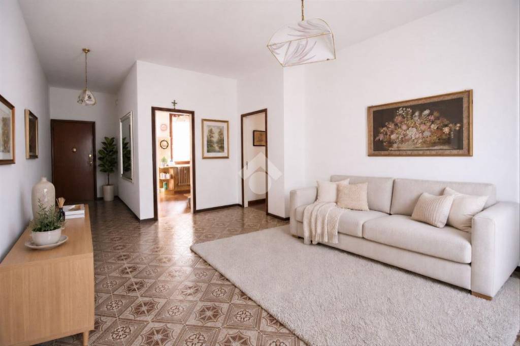 appartamento in vendita a Missaglia in zona Lomaniga