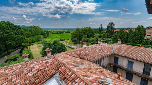 appartamento in vendita a Missaglia in zona Lomaniga