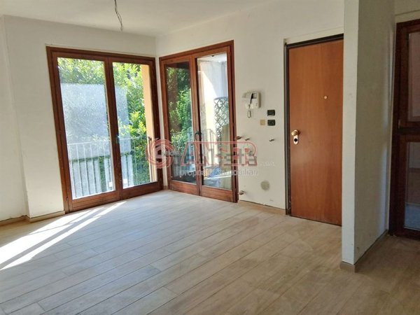 appartamento in vendita a Missaglia in zona Lomaniga