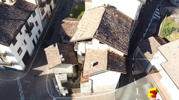 casale in vendita a Moggio