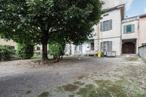 casa indipendente in vendita a Molteno