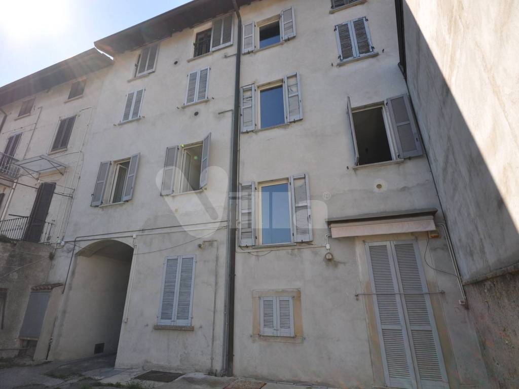 casa indipendente in vendita a Molteno