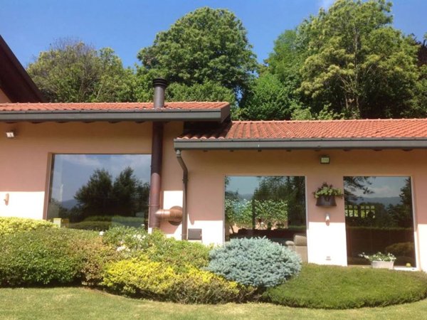 casa indipendente in vendita a Molteno