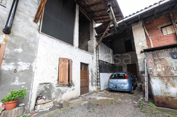 casa indipendente in vendita a Molteno