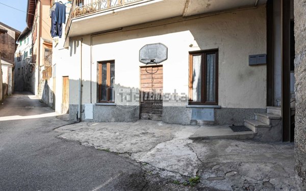 appartamento in vendita a Molteno