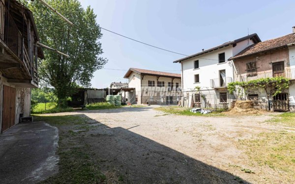 appartamento in vendita a Molteno