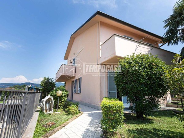 casa indipendente in vendita a Molteno