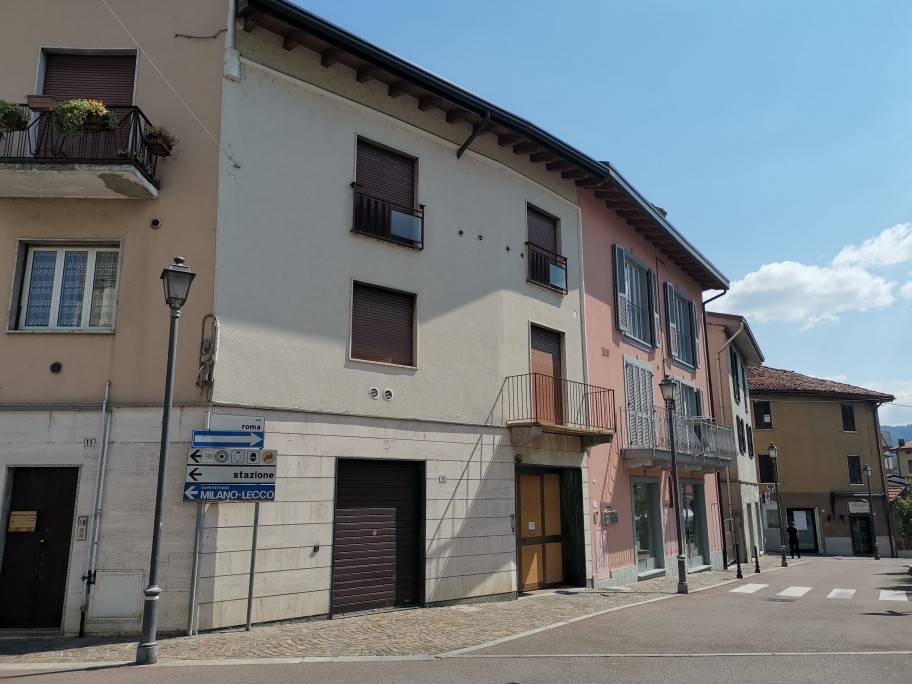 casa indipendente in vendita a Molteno