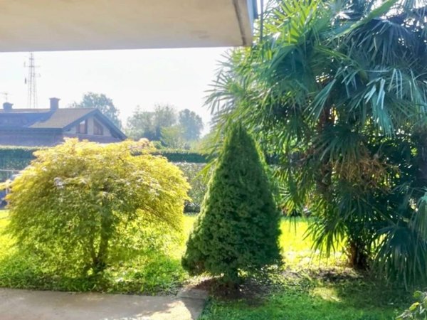 casa indipendente in vendita a Molteno