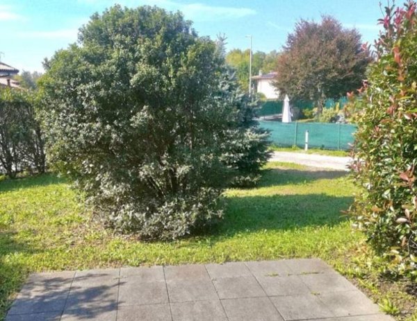 casa indipendente in vendita a Molteno