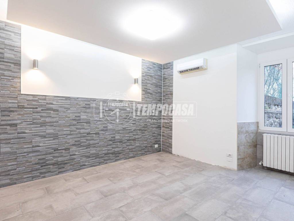 appartamento in vendita a Molteno