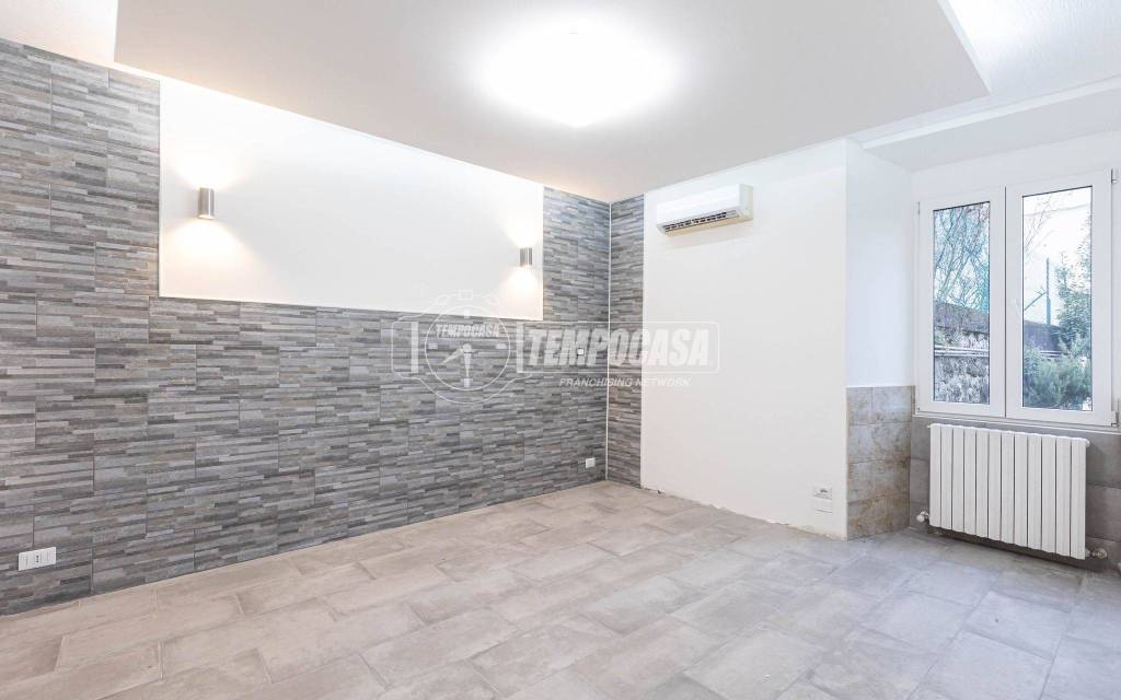 appartamento in vendita a Molteno